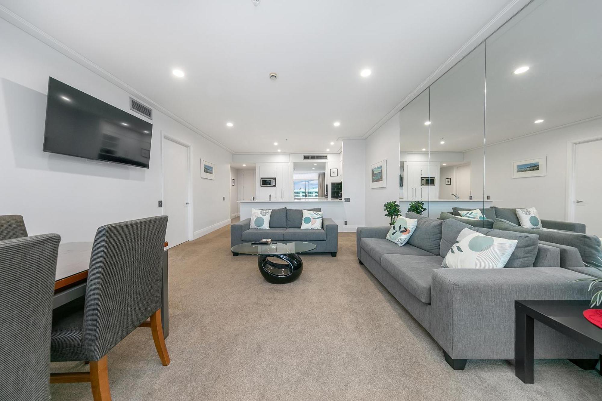 Sophisticated Spacious W Stunning Harbour View *